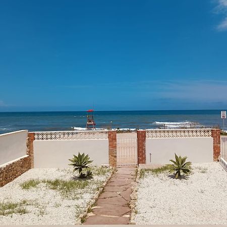 Vistas Y Terraza Panoramica Frente Al Mar En Denia, Las Rotas Luaran gambar